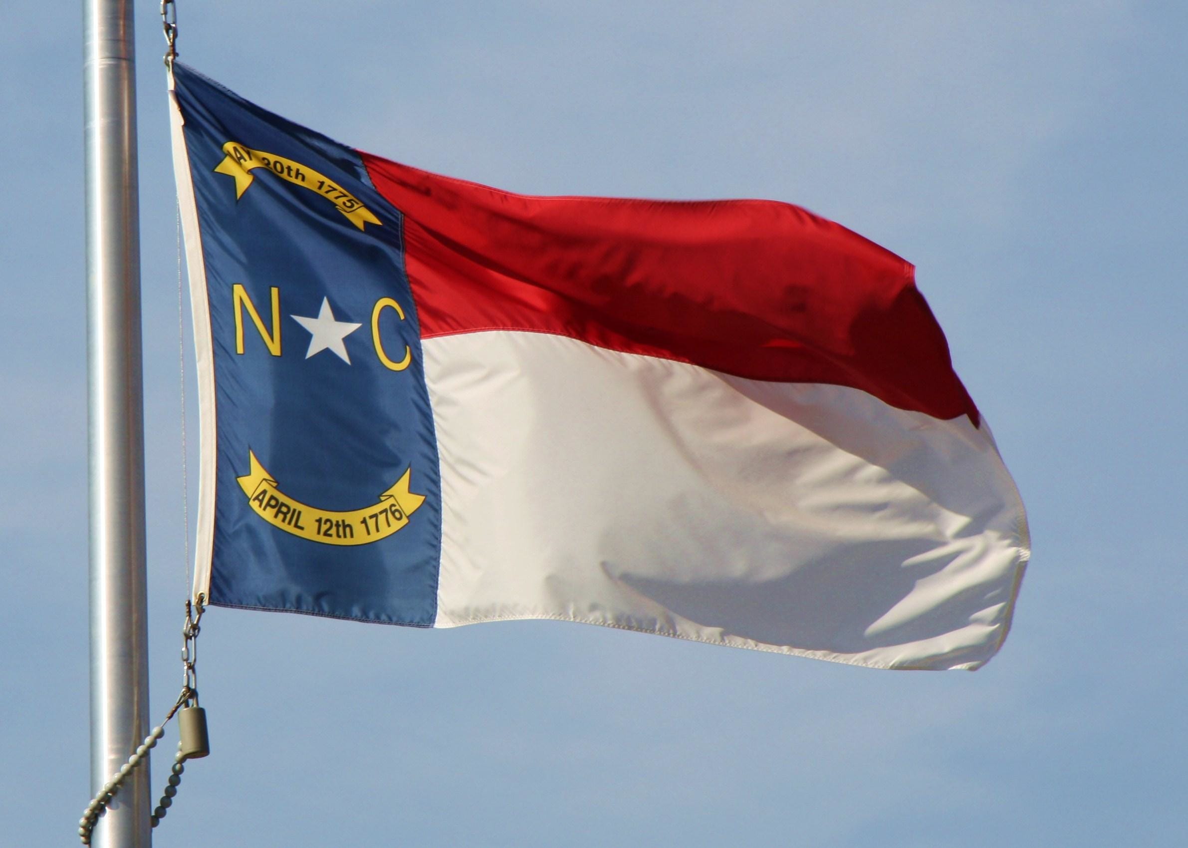 Integrity Flags North Carolina State Flag 36" x 60" (33552)