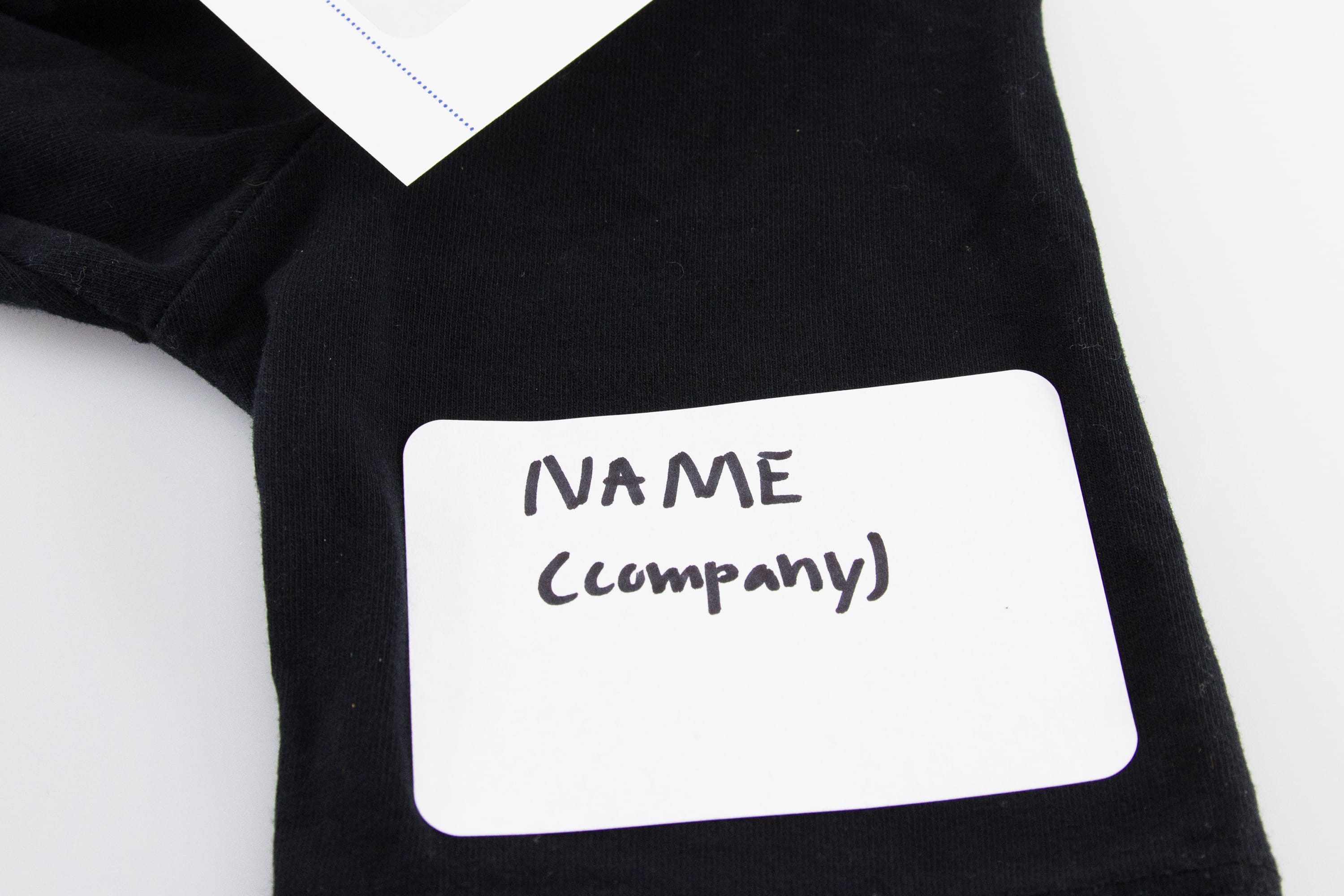 SICURIX Plain WHITE Adhesive Badges 8 Per Sheet 200 Pack WHITE (67651)